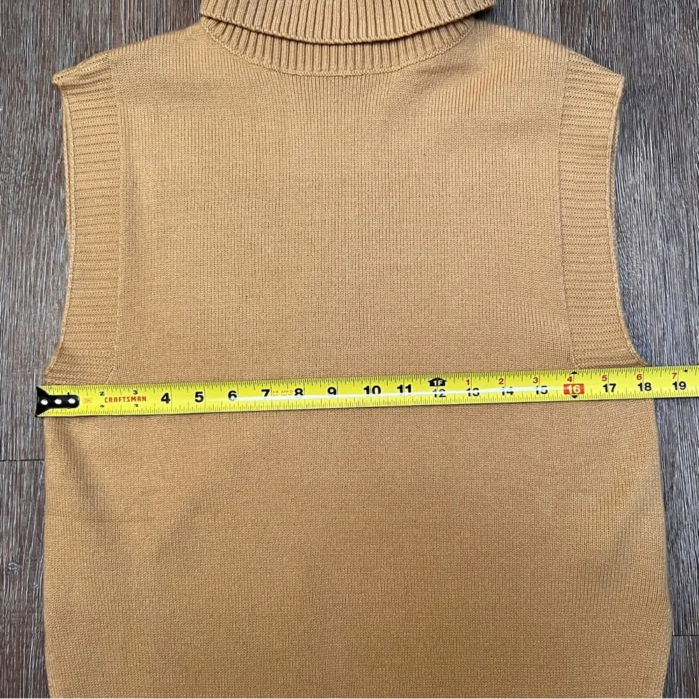 WAYF Emery Turtleneck Sweater Vest - Picture 2 of 5